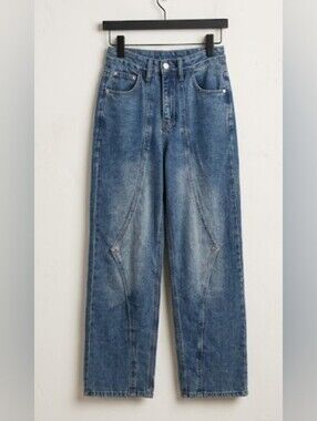 Mid Blue Wash Barrel Leg Jeans W/Diamond Shaped Stitched Panels (Sz XS)